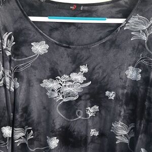 Gray Black White Floral Print Long Sleeve Plus Size XXL Rayon And Spandex